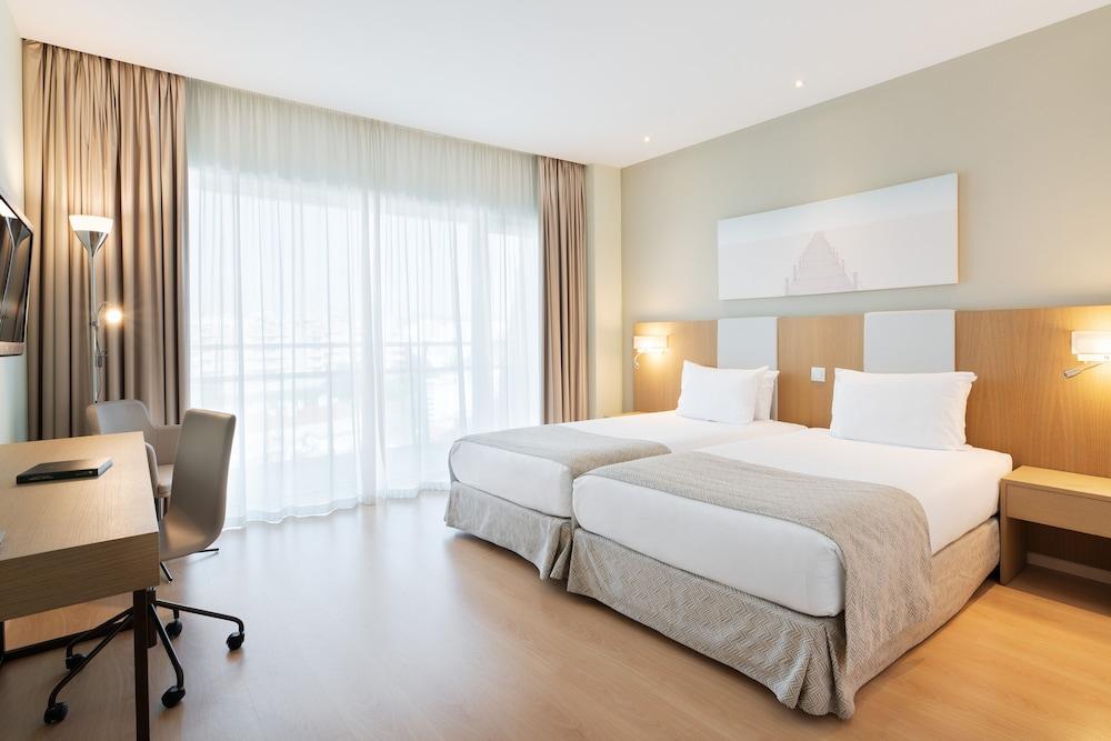 Eurostars Oasis Plaza Hotel Figueira da Foz Exterior photo